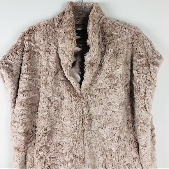 Katie Todd tan faux fur lined teddy pockets open or closed vest medium - Picture 4 of 9